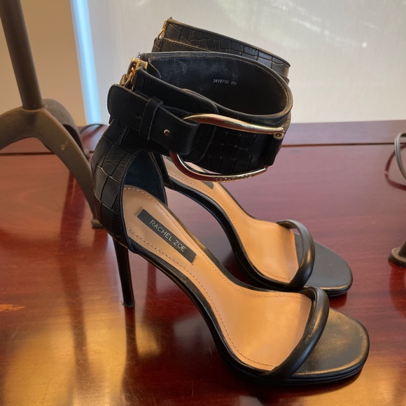 Rachel Zoe heels. Size 6 - Picture 3 of 7